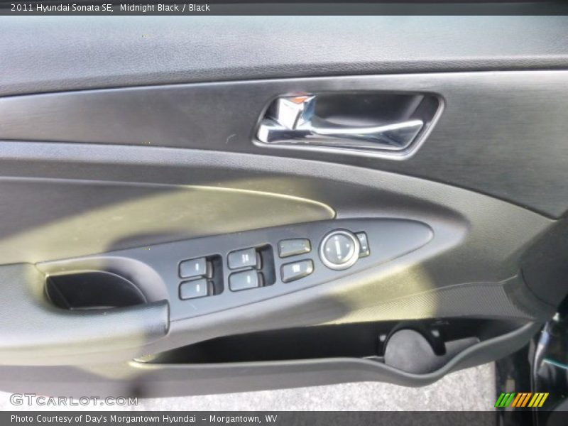 Midnight Black / Black 2011 Hyundai Sonata SE