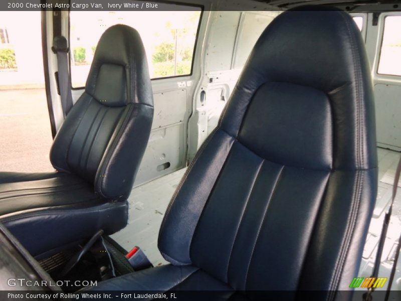 Ivory White / Blue 2000 Chevrolet Astro Cargo Van