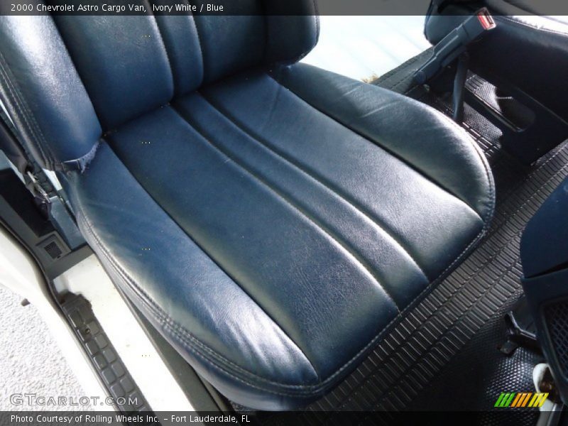 Ivory White / Blue 2000 Chevrolet Astro Cargo Van
