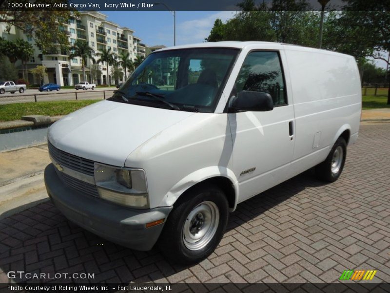 Ivory White / Blue 2000 Chevrolet Astro Cargo Van