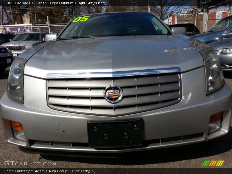 Light Platinum / Light Gray/Ebony 2005 Cadillac CTS Sedan