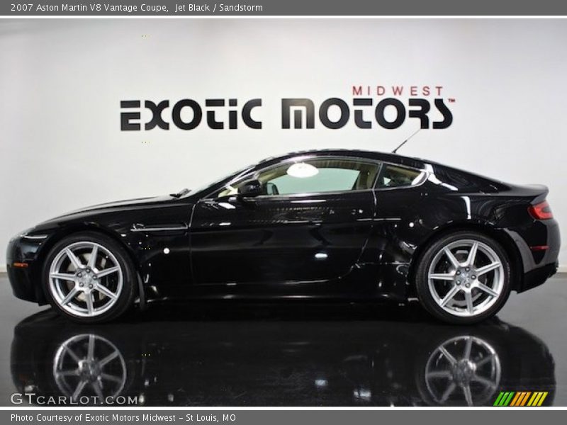 Jet Black / Sandstorm 2007 Aston Martin V8 Vantage Coupe