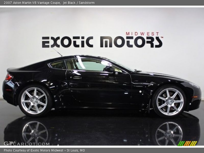 Jet Black / Sandstorm 2007 Aston Martin V8 Vantage Coupe