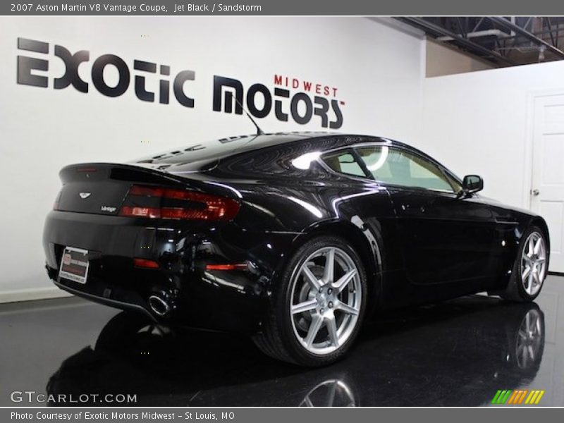 Jet Black / Sandstorm 2007 Aston Martin V8 Vantage Coupe
