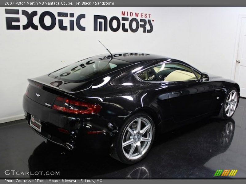 Jet Black / Sandstorm 2007 Aston Martin V8 Vantage Coupe