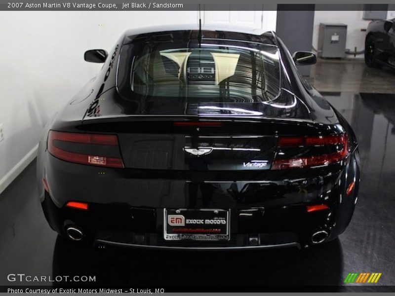 Jet Black / Sandstorm 2007 Aston Martin V8 Vantage Coupe