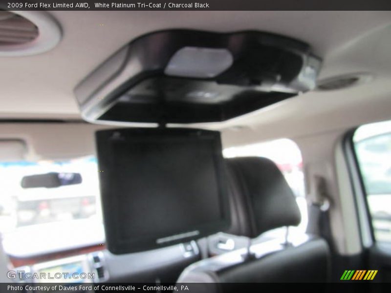 White Platinum Tri-Coat / Charcoal Black 2009 Ford Flex Limited AWD