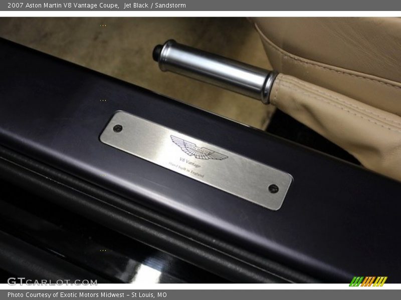  2007 V8 Vantage Coupe Logo