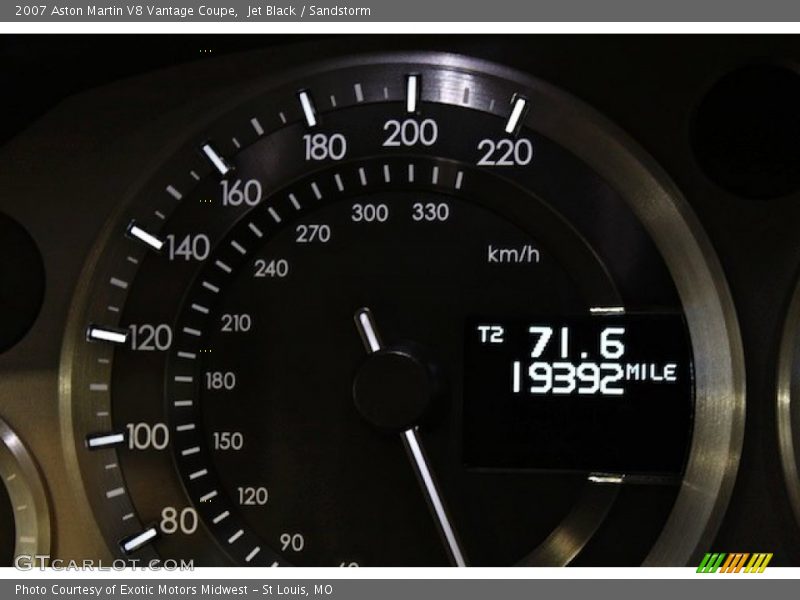 Jet Black / Sandstorm 2007 Aston Martin V8 Vantage Coupe