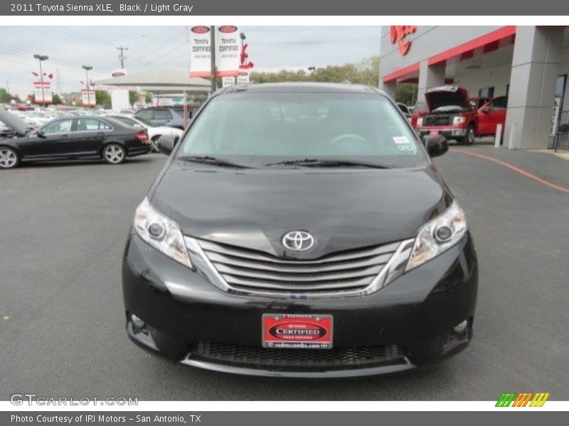 Black / Light Gray 2011 Toyota Sienna XLE