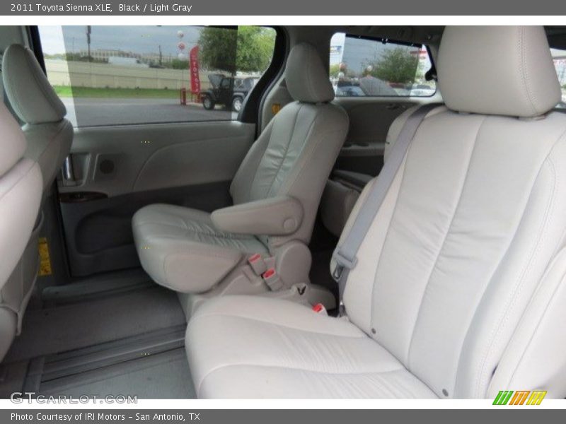 Black / Light Gray 2011 Toyota Sienna XLE