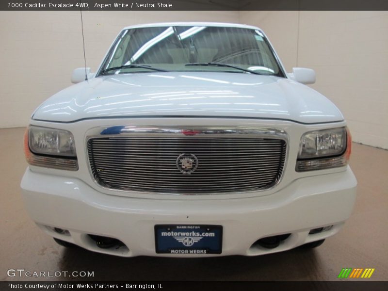 Aspen White / Neutral Shale 2000 Cadillac Escalade 4WD