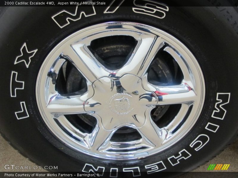Aspen White / Neutral Shale 2000 Cadillac Escalade 4WD