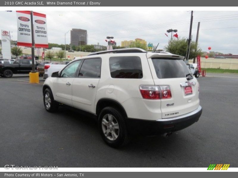 White Diamond Tricoat / Ebony 2010 GMC Acadia SLE