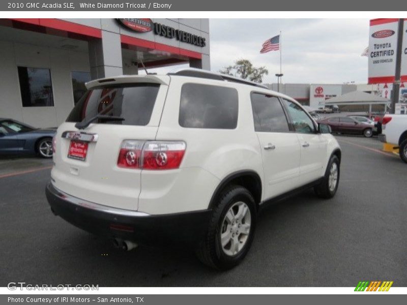 White Diamond Tricoat / Ebony 2010 GMC Acadia SLE