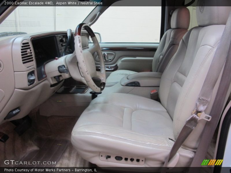 Front Seat of 2000 Escalade 4WD