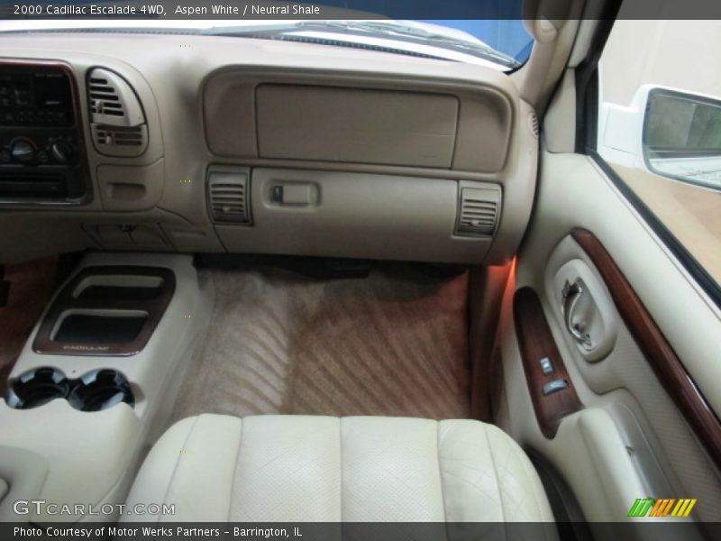 Aspen White / Neutral Shale 2000 Cadillac Escalade 4WD