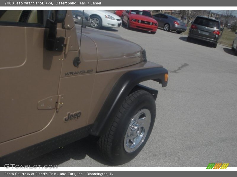 Desert Sand Pearl / Camel 2000 Jeep Wrangler SE 4x4