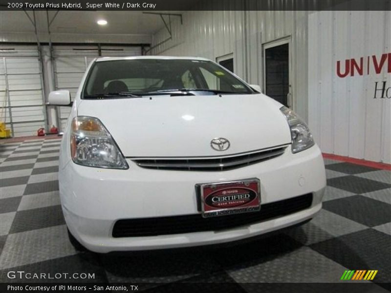 Super White / Dark Gray 2009 Toyota Prius Hybrid