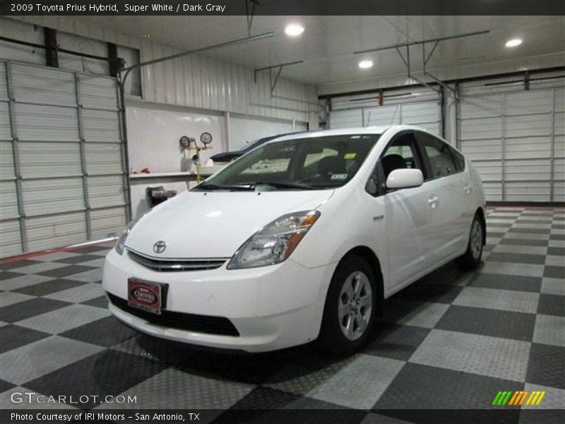 Super White / Dark Gray 2009 Toyota Prius Hybrid