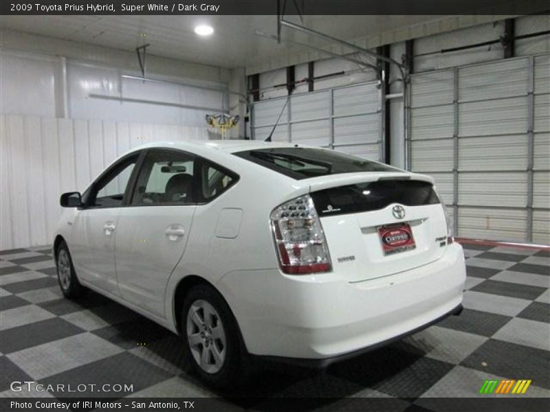 Super White / Dark Gray 2009 Toyota Prius Hybrid