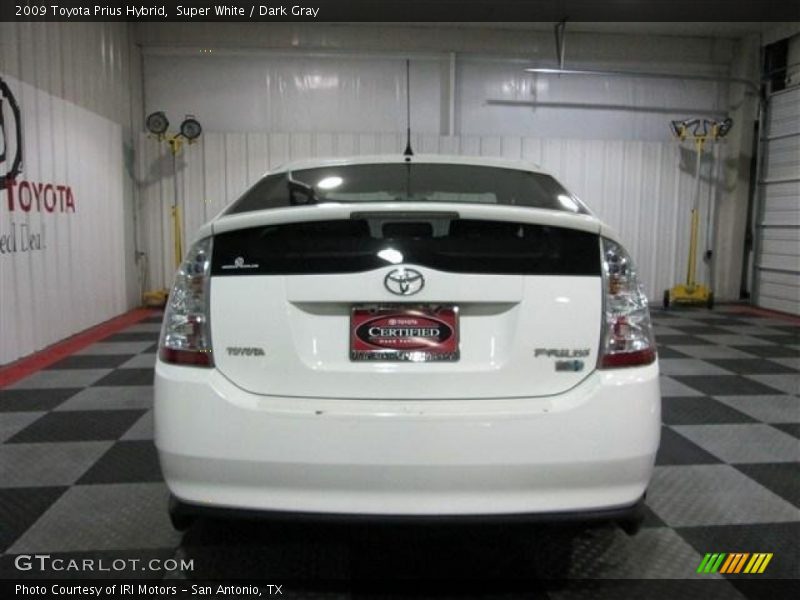 Super White / Dark Gray 2009 Toyota Prius Hybrid