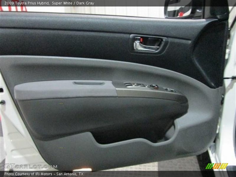 Super White / Dark Gray 2009 Toyota Prius Hybrid