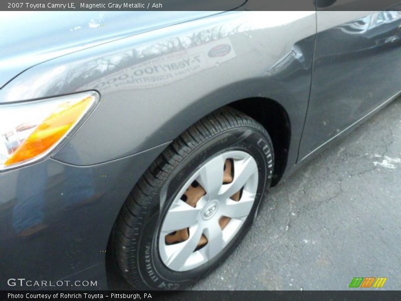 Magnetic Gray Metallic / Ash 2007 Toyota Camry LE