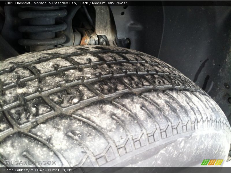 Black / Medium Dark Pewter 2005 Chevrolet Colorado LS Extended Cab