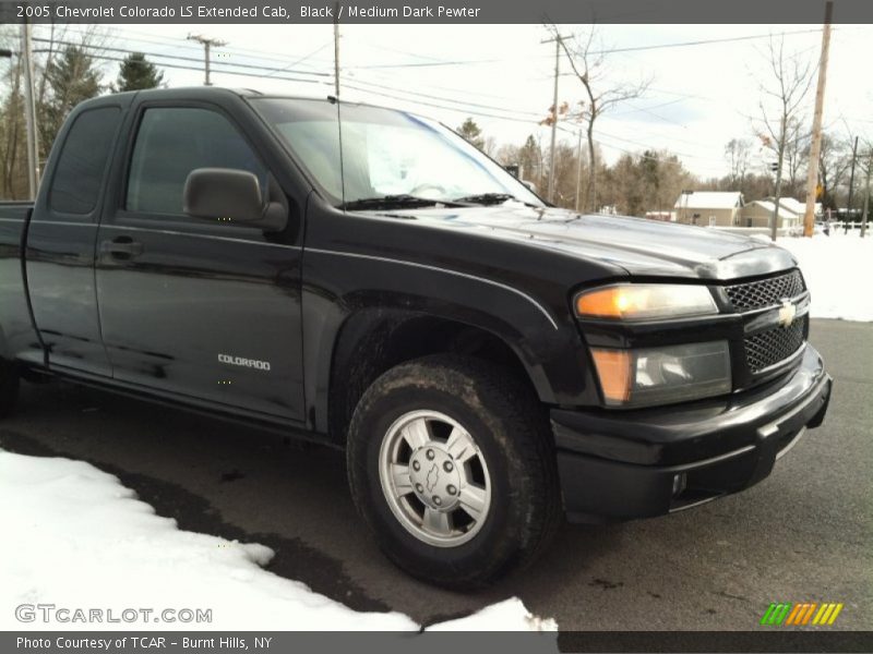 Black / Medium Dark Pewter 2005 Chevrolet Colorado LS Extended Cab