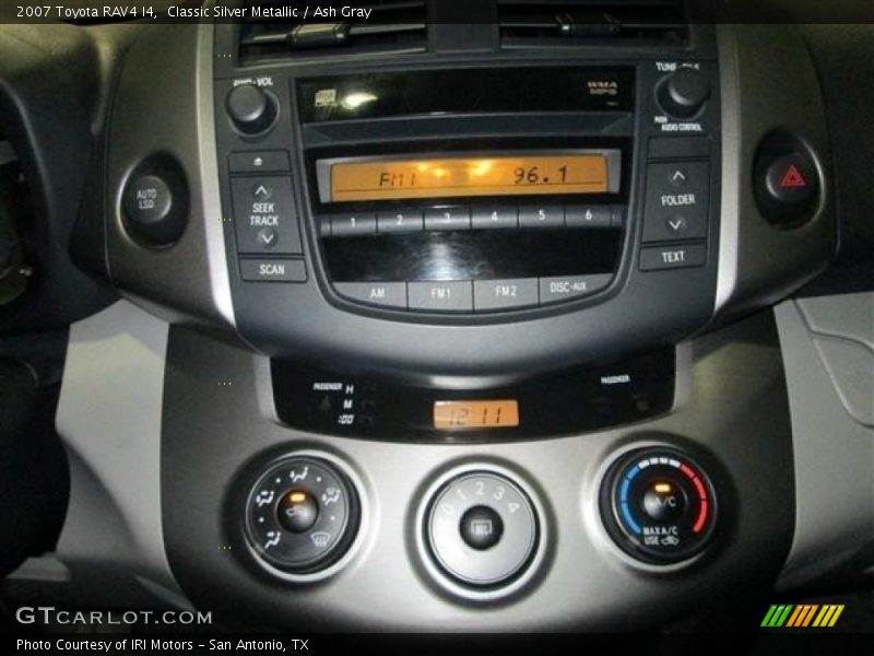 Controls of 2007 RAV4 I4