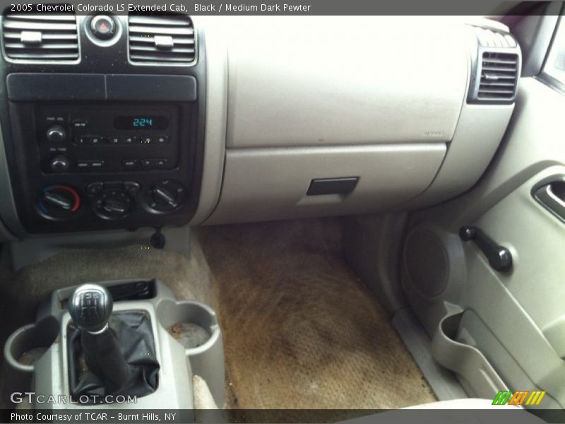 Black / Medium Dark Pewter 2005 Chevrolet Colorado LS Extended Cab