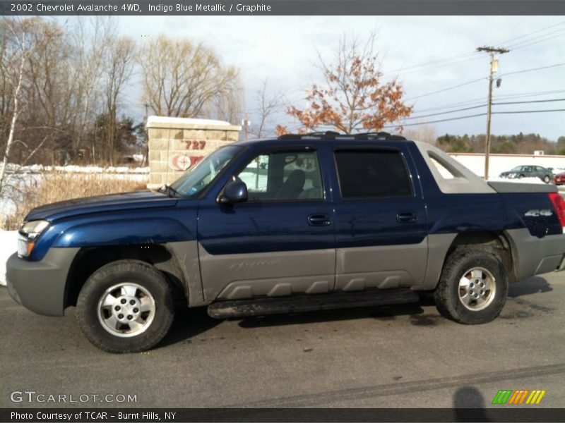 Indigo Blue Metallic / Graphite 2002 Chevrolet Avalanche 4WD