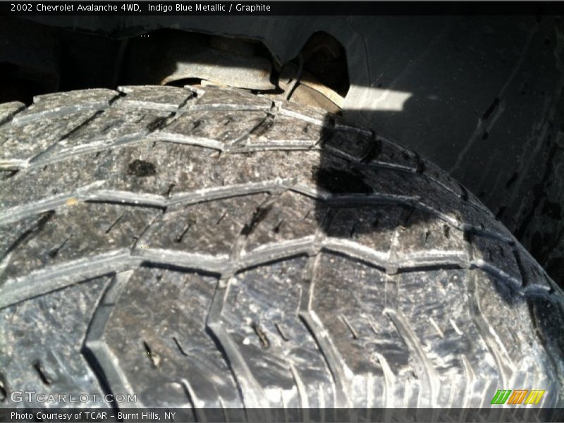 Indigo Blue Metallic / Graphite 2002 Chevrolet Avalanche 4WD