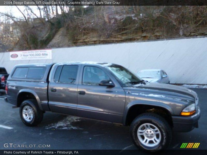Graphite Metallic / Dark Slate Gray 2004 Dodge Dakota SXT Quad Cab 4x4