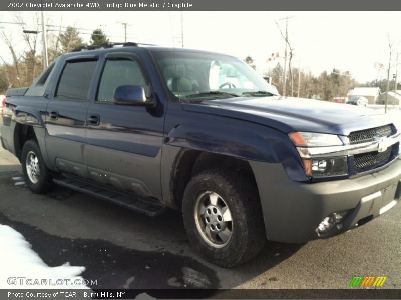 Indigo Blue Metallic / Graphite 2002 Chevrolet Avalanche 4WD