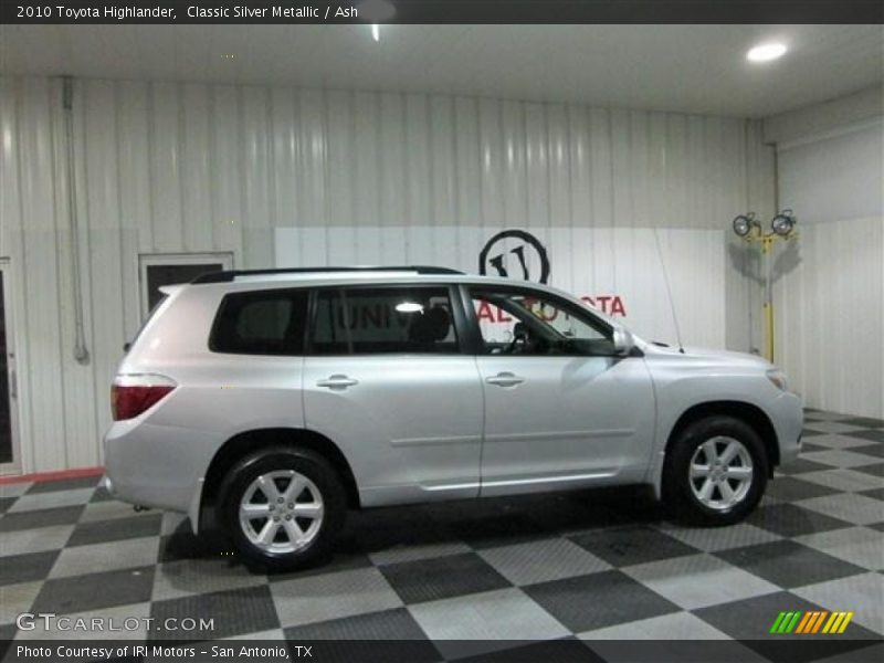 Classic Silver Metallic / Ash 2010 Toyota Highlander