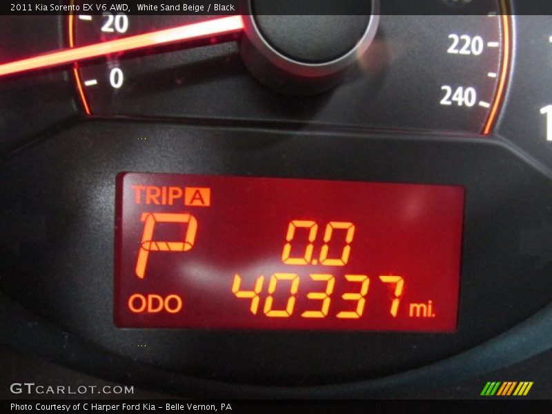 White Sand Beige / Black 2011 Kia Sorento EX V6 AWD