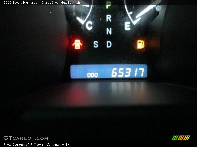 Classic Silver Metallic / Ash 2010 Toyota Highlander