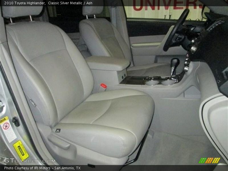 Classic Silver Metallic / Ash 2010 Toyota Highlander
