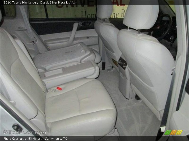 Classic Silver Metallic / Ash 2010 Toyota Highlander