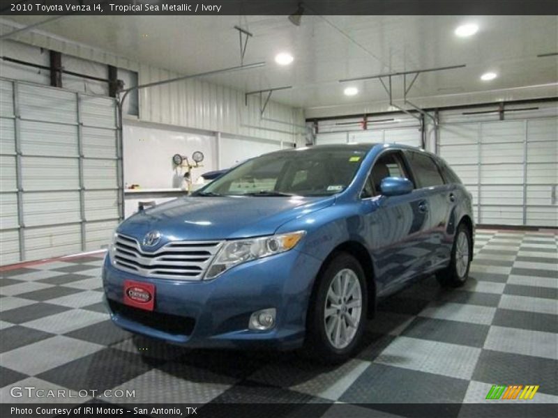 Tropical Sea Metallic / Ivory 2010 Toyota Venza I4
