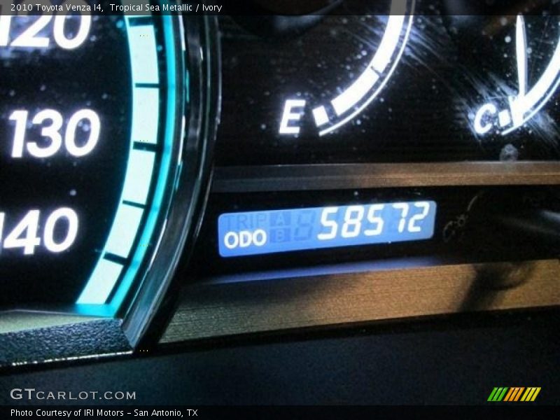 Tropical Sea Metallic / Ivory 2010 Toyota Venza I4