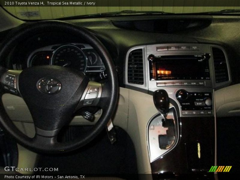 Tropical Sea Metallic / Ivory 2010 Toyota Venza I4