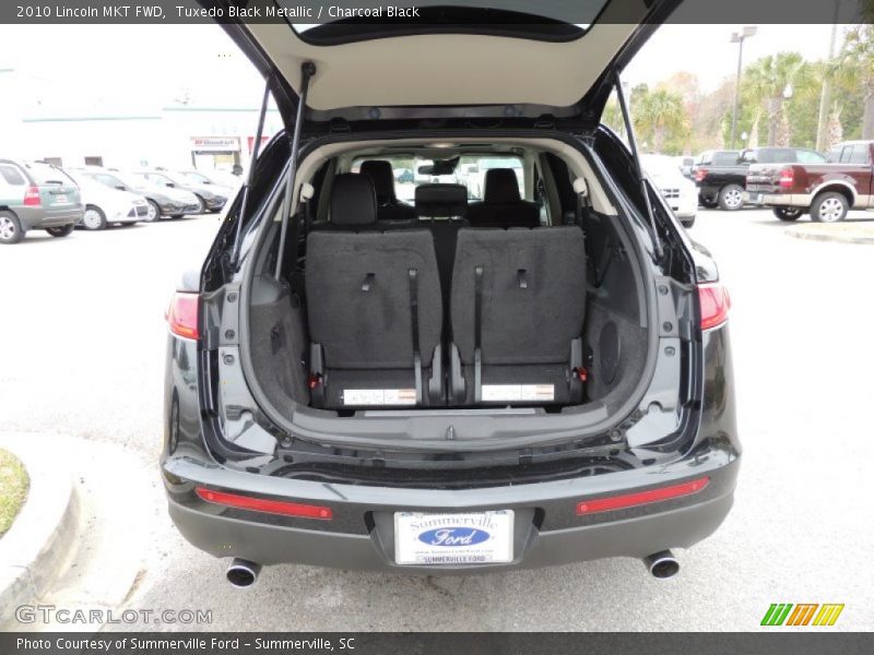 Tuxedo Black Metallic / Charcoal Black 2010 Lincoln MKT FWD