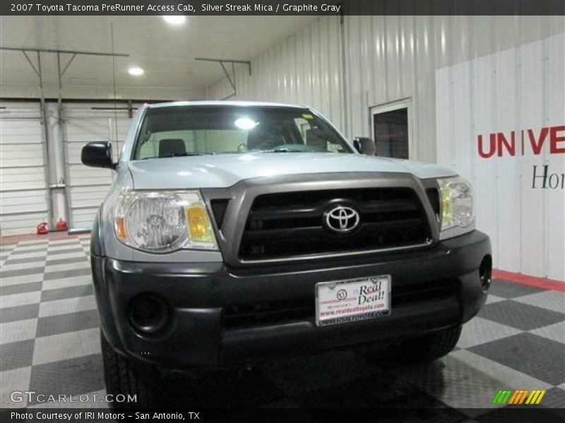 Silver Streak Mica / Graphite Gray 2007 Toyota Tacoma PreRunner Access Cab