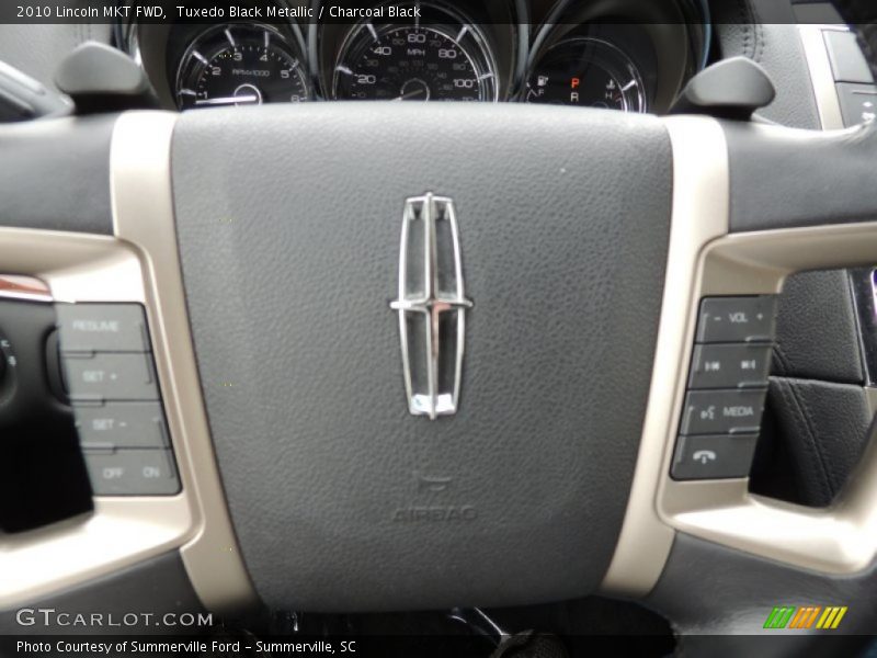 Tuxedo Black Metallic / Charcoal Black 2010 Lincoln MKT FWD