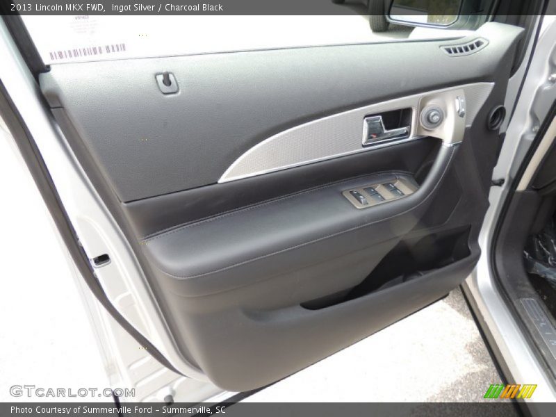 Ingot Silver / Charcoal Black 2013 Lincoln MKX FWD