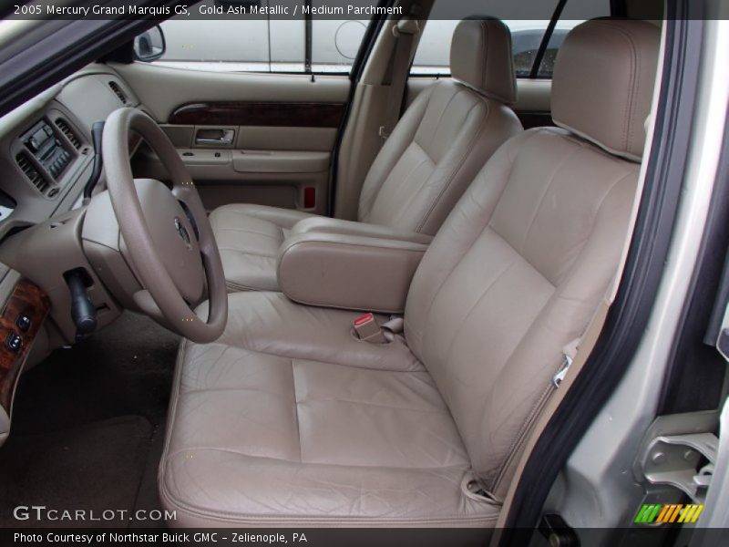 Front Seat of 2005 Grand Marquis GS