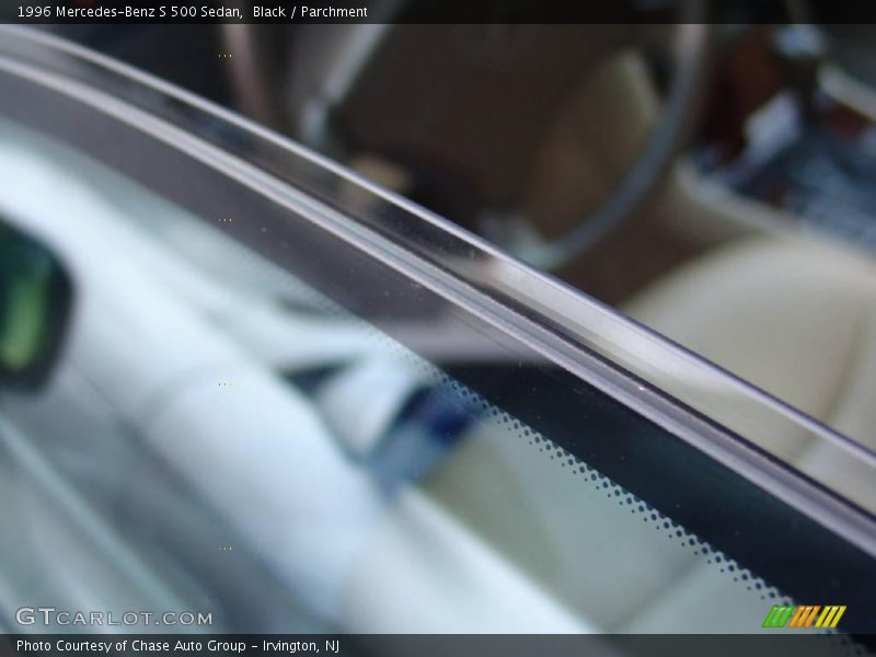 Black / Parchment 1996 Mercedes-Benz S 500 Sedan